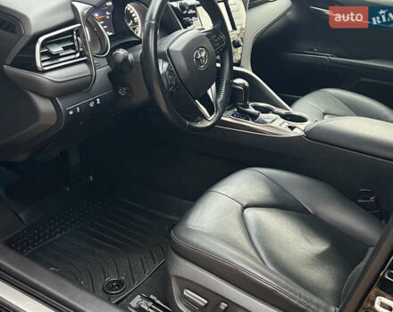 Тойота Камри 2020 в Ровно на Automoto.ua Черный Тойота Камри, объемом двигателя 2.49 л и пробегом 167 тыс. км за 27900 $, фото 8 на Automoto.ua