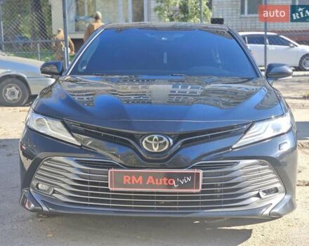 Тойота Камри 2020 в Львове на Automoto.ua Черный Тойота Камри, объемом двигателя 3.46 л и пробегом 225 тыс. км за 26500 $, фото 4 на Automoto.ua