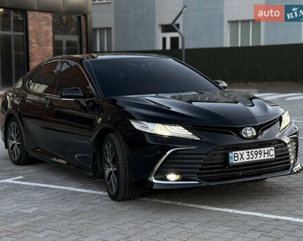 Тойота Камри 2021 в Виннице на Automoto.ua Черный Тойота Камри, объемом двигателя 2.49 л и пробегом 112 тыс. км за 29999 $, фото 8 на Automoto.ua