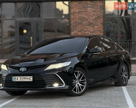 Тойота Камри 2021 в Виннице на Automoto.ua Черный Тойота Камри, объемом двигателя 2.49 л и пробегом 112 тыс. км за 29999 $, фото 3 на Automoto.ua