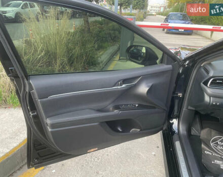 Чорний Тойота Камрі, об'ємом двигуна 2.49 л та пробігом 32 тис. км за 31500 $, фото 4 на Automoto.ua