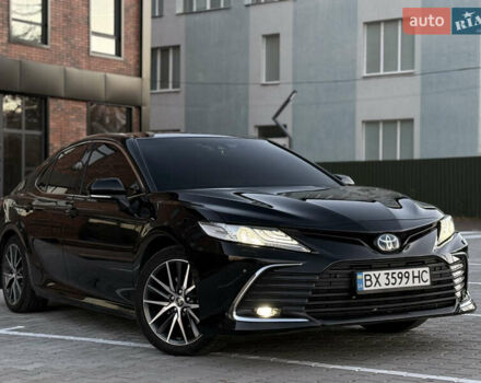 Тойота Камри 2021 в Виннице на Automoto.ua Черный Тойота Камри, объемом двигателя 2.49 л и пробегом 112 тыс. км за 29999 $, фото 24 на Automoto.ua