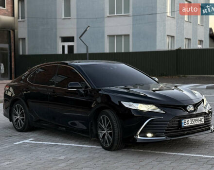Тойота Камри 2021 в Виннице на Automoto.ua Черный Тойота Камри, объемом двигателя 2.49 л и пробегом 112 тыс. км за 29999 $, фото 10 на Automoto.ua