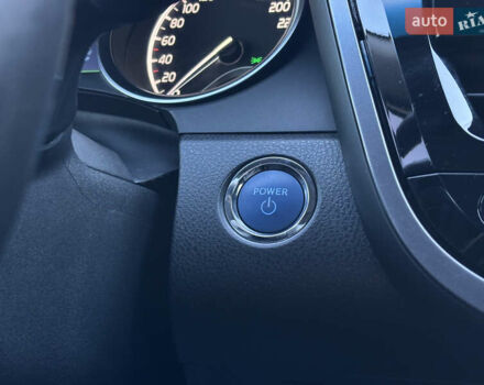 Черный Тойота Камри, объемом двигателя 2.49 л и пробегом 131 тыс. км за 32000 $, фото 30 на Automoto.ua