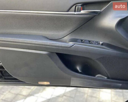 Чорний Тойота Камрі, об'ємом двигуна 2.49 л та пробігом 40 тис. км за 36200 $, фото 4 на Automoto.ua