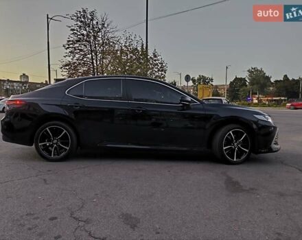 Тойота Камри 2022 в Киеве на Automoto.ua Черный Тойота Камри, объемом двигателя 2.49 л и пробегом 37 тыс. км за 28300 $, фото 4 на Automoto.ua
