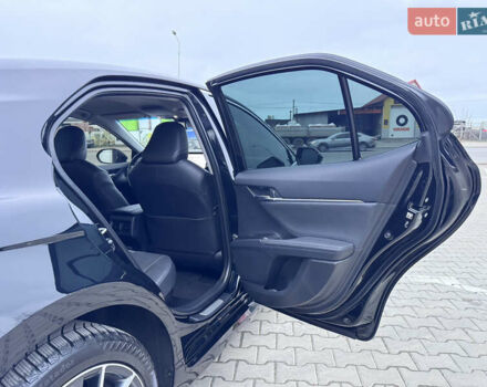 Черный Тойота Камри, объемом двигателя 2.5 л и пробегом 49 тыс. км за 36999 $, фото 39 на Automoto.ua