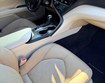 Чорний Тойота Камрі, об'ємом двигуна 2.5 л та пробігом 35 тис. км за 25500 $, фото 3 на Automoto.ua