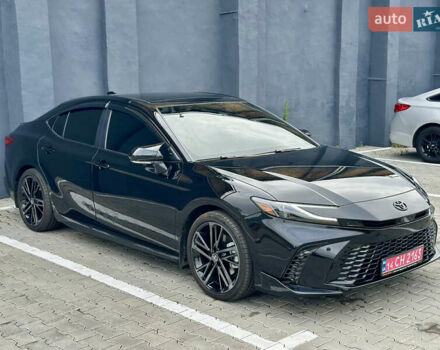 Черный Тойота Камри, объемом двигателя 2.5 л и пробегом 1 тыс. км за 49490 $, фото 1 на Automoto.ua