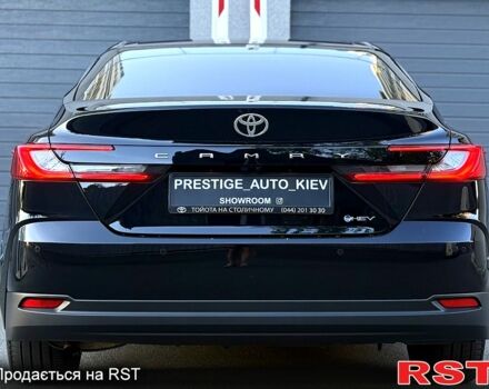 Чорний Тойота Камрі, об'ємом двигуна 2.5 л та пробігом 8 тис. км за 55000 $, фото 3 на Automoto.ua