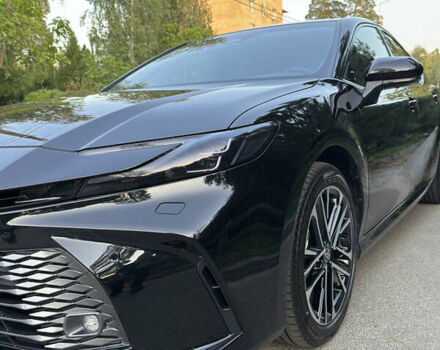 Черный Тойота Камри, объемом двигателя 2.49 л и пробегом 10 тыс. км за 51000 $, фото 1 на Automoto.ua