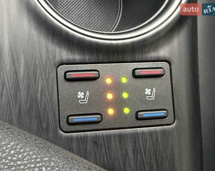 Чорний Тойота Камрі, об'ємом двигуна 2.49 л та пробігом 48 тис. км за 44000 $, фото 41 на Automoto.ua