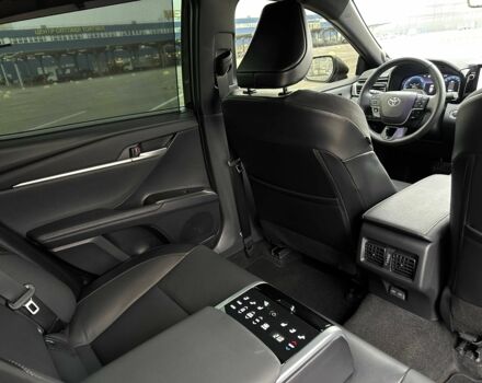 Черный Тойота Камри, объемом двигателя 2.5 л и пробегом 42 тыс. км за 45999 $, фото 4 на Automoto.ua