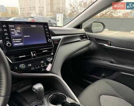 Черный Тойота Камри, объемом двигателя 2.49 л и пробегом 32 тыс. км за 31500 $, фото 11 на Automoto.ua