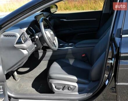 Черный Тойота Камри, объемом двигателя 2.5 л и пробегом 35 тыс. км за 34999 $, фото 20 на Automoto.ua