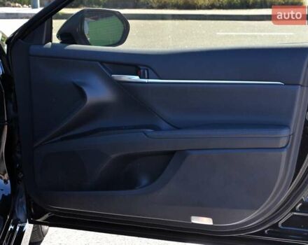 Черный Тойота Камри, объемом двигателя 2.5 л и пробегом 35 тыс. км за 34999 $, фото 26 на Automoto.ua