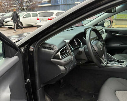 Черный Тойота Камри, объемом двигателя 2.49 л и пробегом 70 тыс. км за 29000 $, фото 7 на Automoto.ua