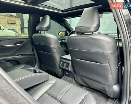 Черный Тойота Камри, объемом двигателя 2.5 л и пробегом 1 тыс. км за 49490 $, фото 40 на Automoto.ua