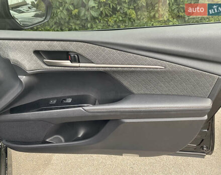 Черный Тойота Камри, объемом двигателя 2.49 л и пробегом 9 тыс. км за 60000 $, фото 12 на Automoto.ua