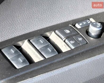 Черный Тойота Камри, объемом двигателя 2.5 л и пробегом 35 тыс. км за 34999 $, фото 19 на Automoto.ua