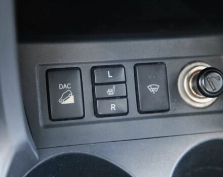 Тойота Камри 2006 в Харькове на Automoto.ua Черный Тойота Камри, объемом двигателя 2 л и пробегом 170 тыс. км за 10000 $, фото 17 на Automoto.ua