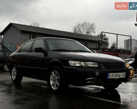 Черный Тойота Камри, объемом двигателя 2.2 л и пробегом 360 тыс. км за 3450 $, фото 1 на Automoto.ua