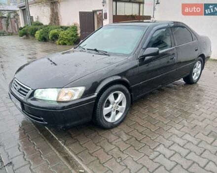 Чорний Тойота Камрі, об'ємом двигуна 2.16 л та пробігом 260 тис. км за 3100 $, фото 1 на Automoto.ua