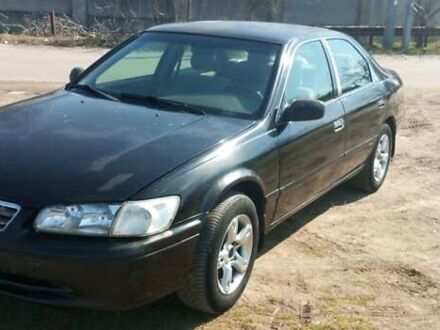 Черный Тойота Камри, объемом двигателя 2.2 л и пробегом 330 тыс. км за 3300 $, фото 1 на Automoto.ua