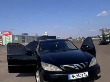 Тойота Камрі 2004 у Измаиле на Automoto.ua Чорний Тойота Камрі, об'ємом двигуна 3 л та пробігом 285 тис. км за 5500 $, фото 1 на Automoto.ua