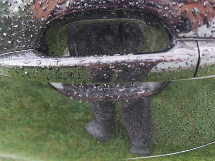 Черный Тойота Камри, объемом двигателя 2.36 л и пробегом 230 тыс. км за 10000 $, фото 1 на Automoto.ua