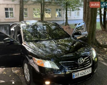 Черный Тойота Камри, объемом двигателя 2.36 л и пробегом 340 тыс. км за 8499 $, фото 1 на Automoto.ua