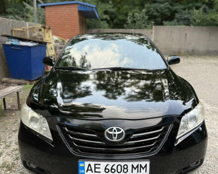 Черный Тойота Камри, объемом двигателя 2.36 л и пробегом 300 тыс. км за 7600 $, фото 1 на Automoto.ua