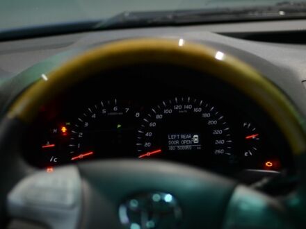 Черный Тойота Камри, объемом двигателя 3.5 л и пробегом 510 тыс. км за 5500 $, фото 1 на Automoto.ua