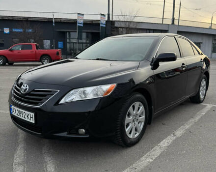Черный Тойота Камри, объемом двигателя 3.46 л и пробегом 270 тыс. км за 8500 $, фото 1 на Automoto.ua