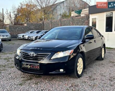 Чорний Тойота Камрі, об'ємом двигуна 2.4 л та пробігом 197 тис. км за 8100 $, фото 1 на Automoto.ua
