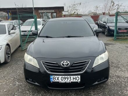 Черный Тойота Камри, объемом двигателя 3.5 л и пробегом 303 тыс. км за 7750 $, фото 1 на Automoto.ua