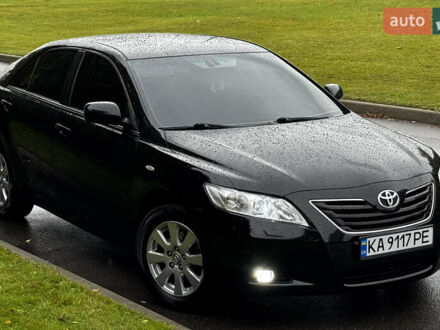 Чорний Тойота Камрі, об'ємом двигуна 3.5 л та пробігом 217 тис. км за 10000 $, фото 1 на Automoto.ua