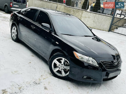 Черный Тойота Камри, объемом двигателя 3.5 л и пробегом 271 тыс. км за 8300 $, фото 1 на Automoto.ua