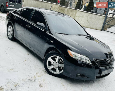 Черный Тойота Камри, объемом двигателя 3.5 л и пробегом 271 тыс. км за 8300 $, фото 1 на Automoto.ua