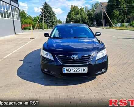 Черный Тойота Камри, объемом двигателя 3.5 л и пробегом 263 тыс. км за 8800 $, фото 1 на Automoto.ua