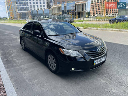 Чорний Тойота Камрі, об'ємом двигуна 2.4 л та пробігом 260 тис. км за 8700 $, фото 1 на Automoto.ua