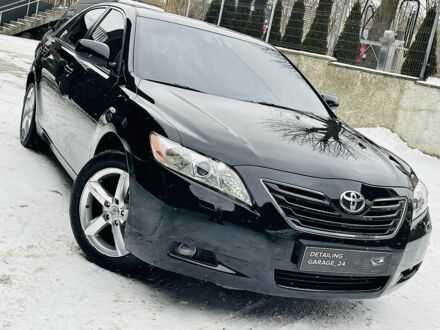 Черный Тойота Камри, объемом двигателя 3.5 л и пробегом 271 тыс. км за 8300 $, фото 1 на Automoto.ua