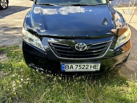 Чорний Тойота Камрі, об'ємом двигуна 2.4 л та пробігом 220 тис. км за 8500 $, фото 1 на Automoto.ua