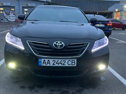 Черный Тойота Камри, объемом двигателя 2.36 л и пробегом 350 тыс. км за 7000 $, фото 1 на Automoto.ua