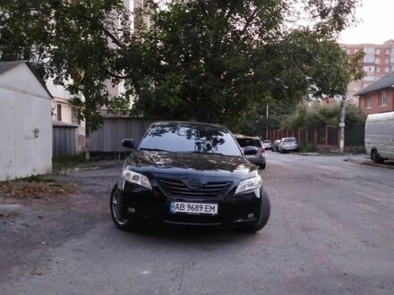 Чорний Тойота Камрі, об'ємом двигуна 2.4 л та пробігом 237 тис. км за 8230 $, фото 1 на Automoto.ua