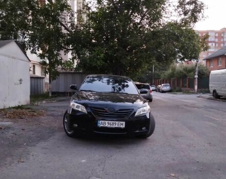 Черный Тойота Камри, объемом двигателя 2.4 л и пробегом 237 тыс. км за 8100 $, фото 1 на Automoto.ua