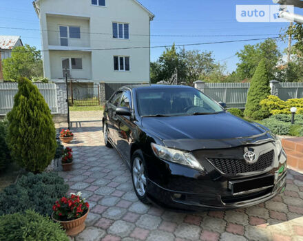 Черный Тойота Камри, объемом двигателя 3.5 л и пробегом 256 тыс. км за 9500 $, фото 1 на Automoto.ua
