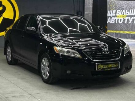 Черный Тойота Камри, объемом двигателя 2.4 л и пробегом 290 тыс. км за 8000 $, фото 1 на Automoto.ua
