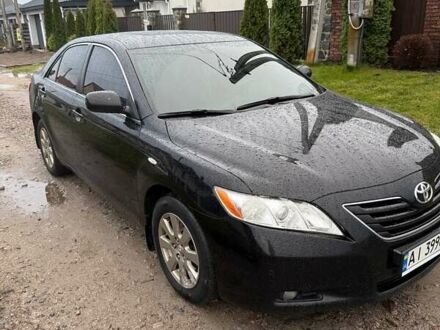 Черный Тойота Камри, объемом двигателя 2.36 л и пробегом 316 тыс. км за 8800 $, фото 1 на Automoto.ua