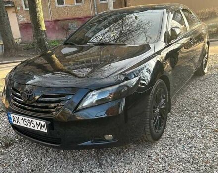 Черный Тойота Камри, объемом двигателя 3.5 л и пробегом 295 тыс. км за 8888 $, фото 1 на Automoto.ua